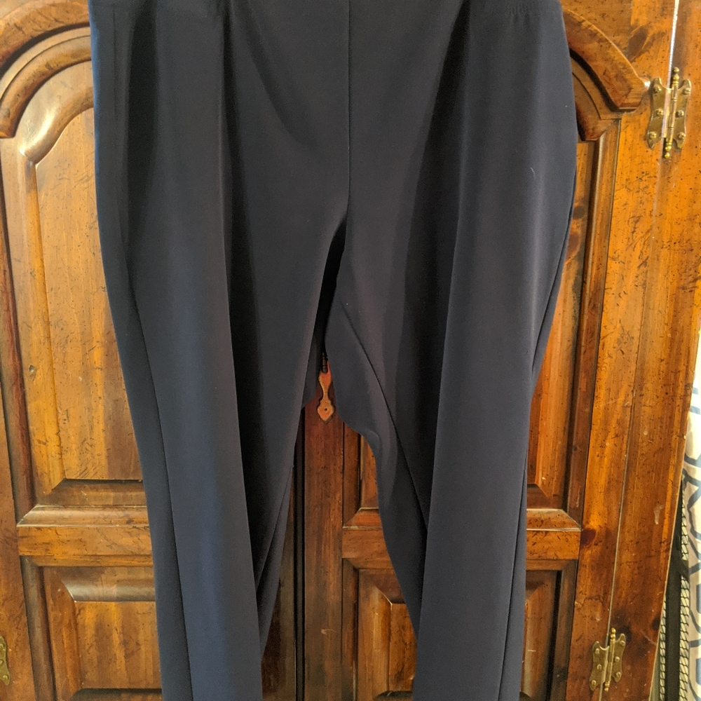 Black Capris